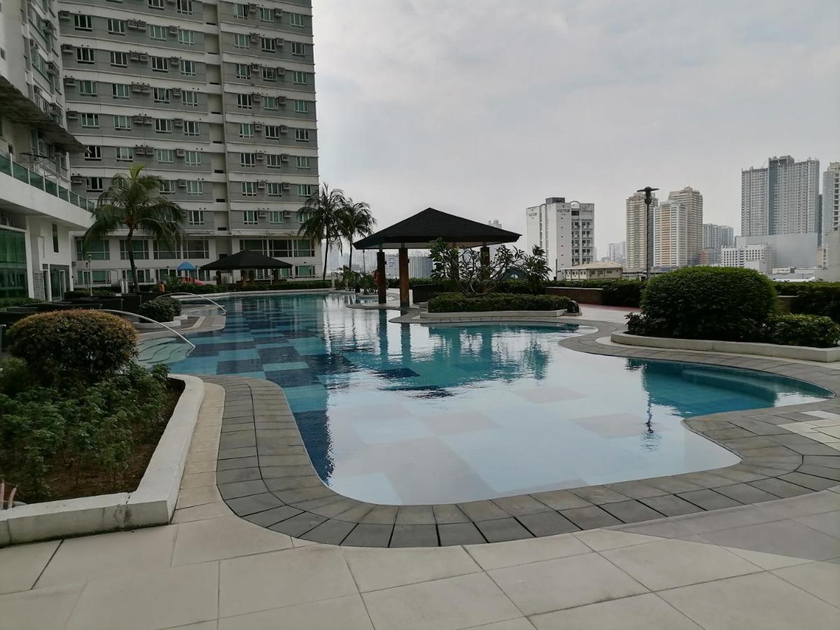 The Beacon Makati Staycation Suites Manila Exterior photo